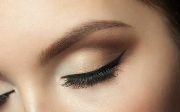 eyeliner kullanımı